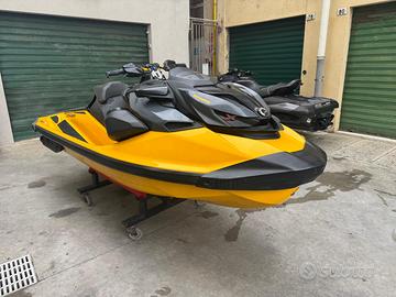 Moto d'acqua SeaDoo RXP 300 2021 65h audio system