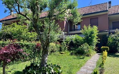 Villa a Schiera a Usmate Velate 4 locali