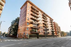 3 LOCALI A MONZA