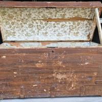 Cassone della Dote - in legno - da restaurare