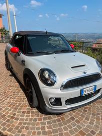 Mini cabrio jcw 1.6 211cv