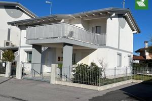 APPARTAMENTO MONOCAMERA DI DESIGN - 96 MQ - ULT...