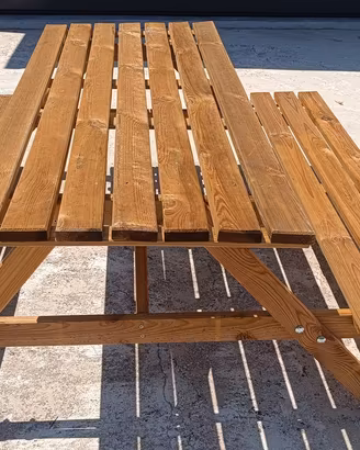 Tavolo Pic nic con panche  in legno 
