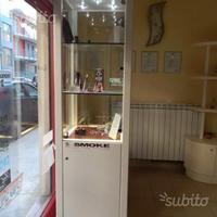 SVENDITA VETRINETTE arredamento negozio/casa