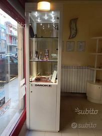 SVENDITA VETRINETTE arredamento negozio/casa
