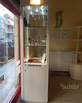 SVENDITA VETRINETTE arredamento negozio/casa