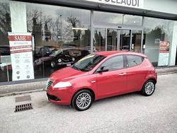LANCIA Ypsilon 1.2 69 CV 5 porte Black & Red