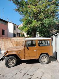 Toyota Fj40 1982 pezzi originali