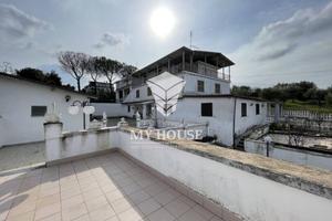 Villa di 390 m² con più di 5 locali e box auto dop