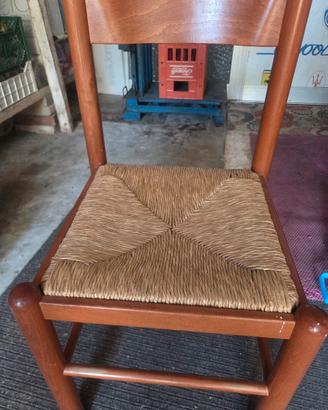 sedia in legno impagliata