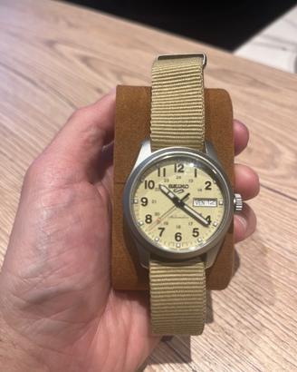 Seiko 5 Sport SRPJ83K1 giorni Francese