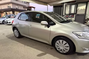 Toyota Auris 1.4 D-4D 5 porte Sol MY'08