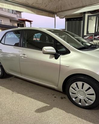 Toyota Auris 1.4 D-4D 5 porte Sol MY'08