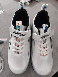 scarpe con luci a led e ruote a scomparsa 