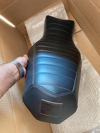 Sella biposto R Nine T in cuoio originale