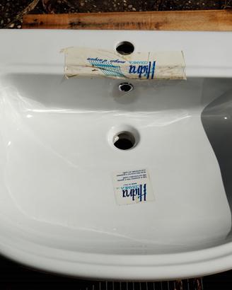 Lavabo semincasso nuovo