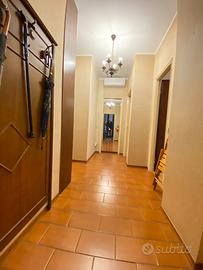 5 locali +doppi servizi, box doppio