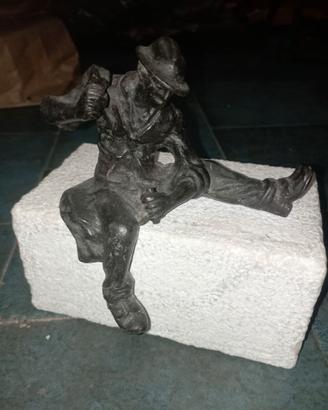 Scalpellino bronzo su marmo di Carrara