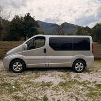 Renault Trafic Automatico 9 posti