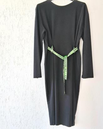 Abito midi nero a tubino Zara