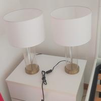 Lampada da comodino o tavolo