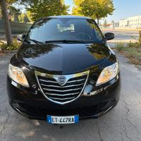 Lancia Ypsilon 0.9 TwinAir 85 CV 5 porte Metano Ec