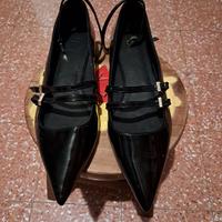scarpe basse a punta kn vernice nera
