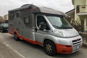 Camper semintegrale Burstner Ixeo IT666