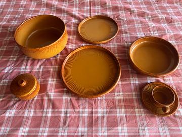 Servizioi da 6 in gres