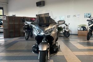 Honda GL 1800 Gold Wing Tour DCT
