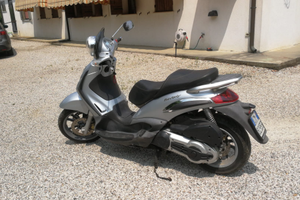 Scuter piaggio 500