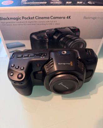 Blackmagic Pocket Cinema Camera 4K con accessori