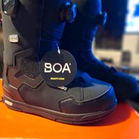 scarponi boots da snowboard nuovi  a metà prez