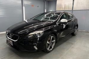 Volvo V40 D4 R-design Momentum