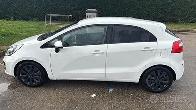 Kia Rio 2012 1.4 90 cv