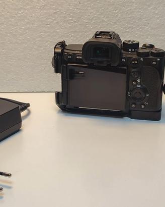 Sony A7rV con 3 batterie originali e Piastra a L