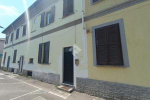 2 LOCALI A BARLASSINA