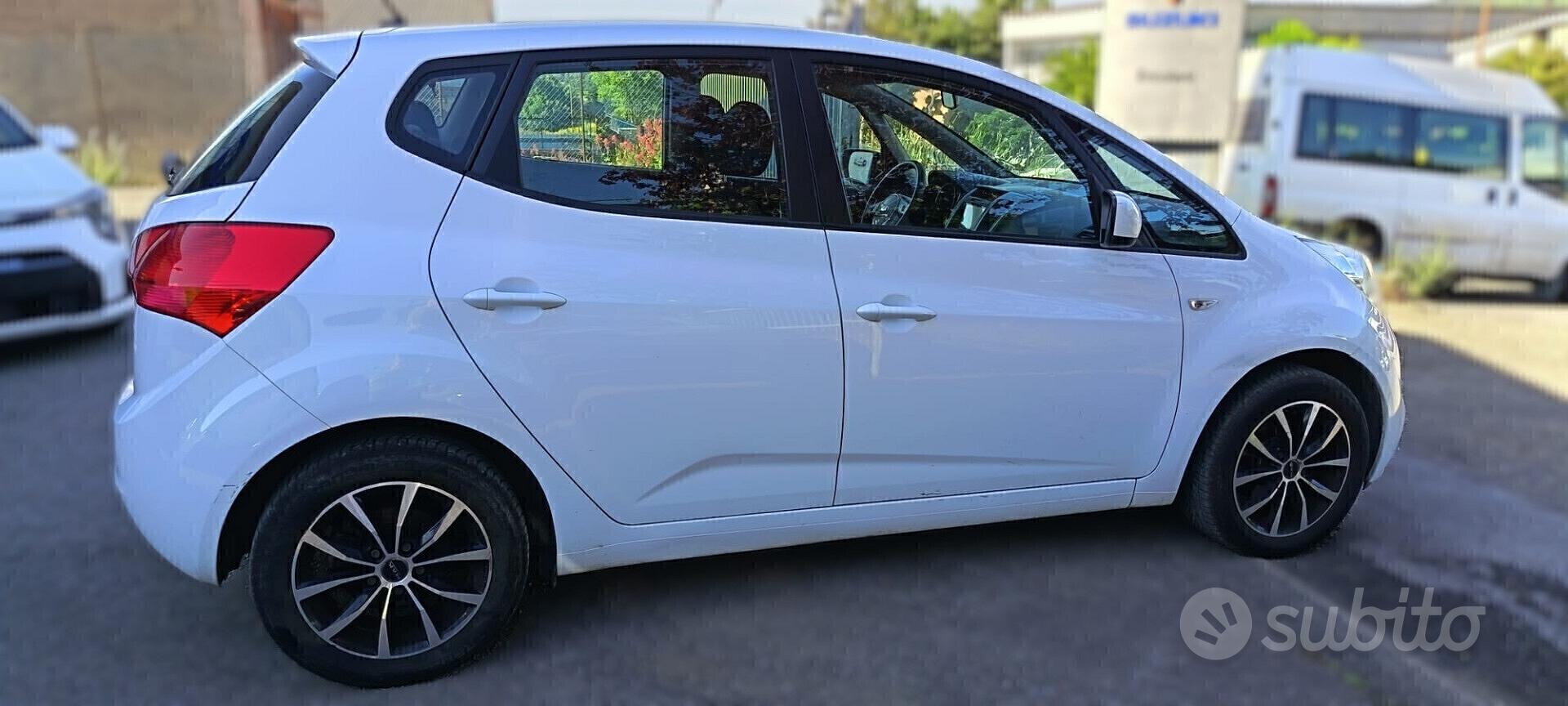 Kia Venga 2016 photo 3