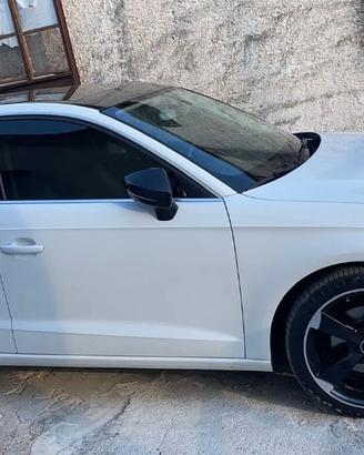 Audi A3 sportback tetto pelle cerchi 18 gommata