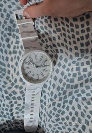 orologio swatch con contactless 