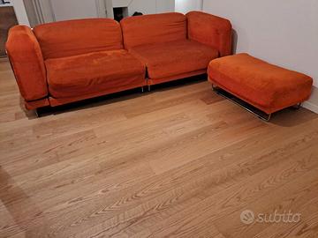 Divano letto Ikea 3 posti arancione con pouf