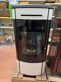 Stufa a pellet Ravelli