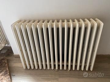 3 Termosifoni: 2 in ghisa, uno alluminio