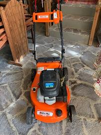 Tagliaerba a motore