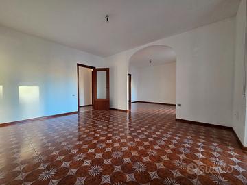 Nuoro Appartamento 140mq