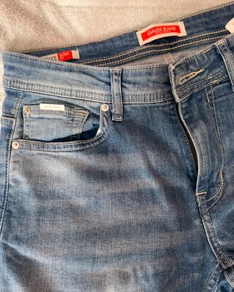 Jeans Gaudi’