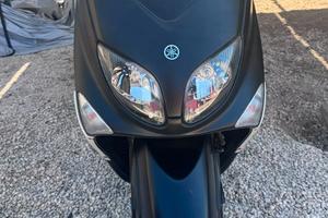 LEGGERE BENE  Yamaha T-max 500