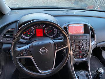 Astra 1.7 CDTI 125CV Sports Tourer Cosmo (92 kw)