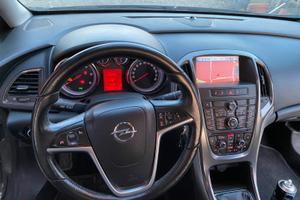 Astra 1.7 CDTI 125CV Sports Tourer Cosmo (92 kw)