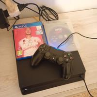 PlayStation 4 slim 